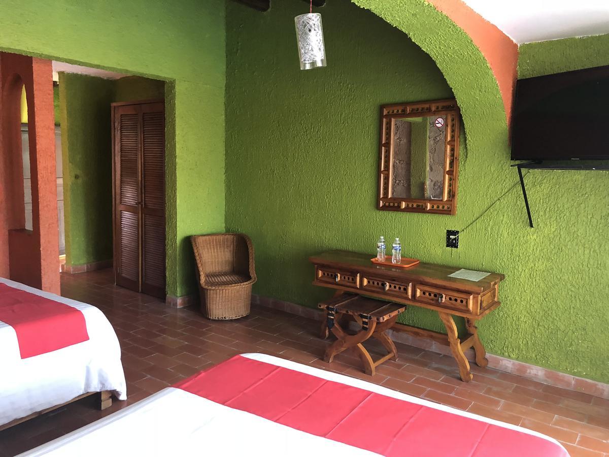 Mi Hotel Tequisquiapan Exterior photo